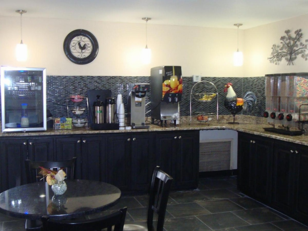 Econo Lodge Inn & Suites Jackson Image 16