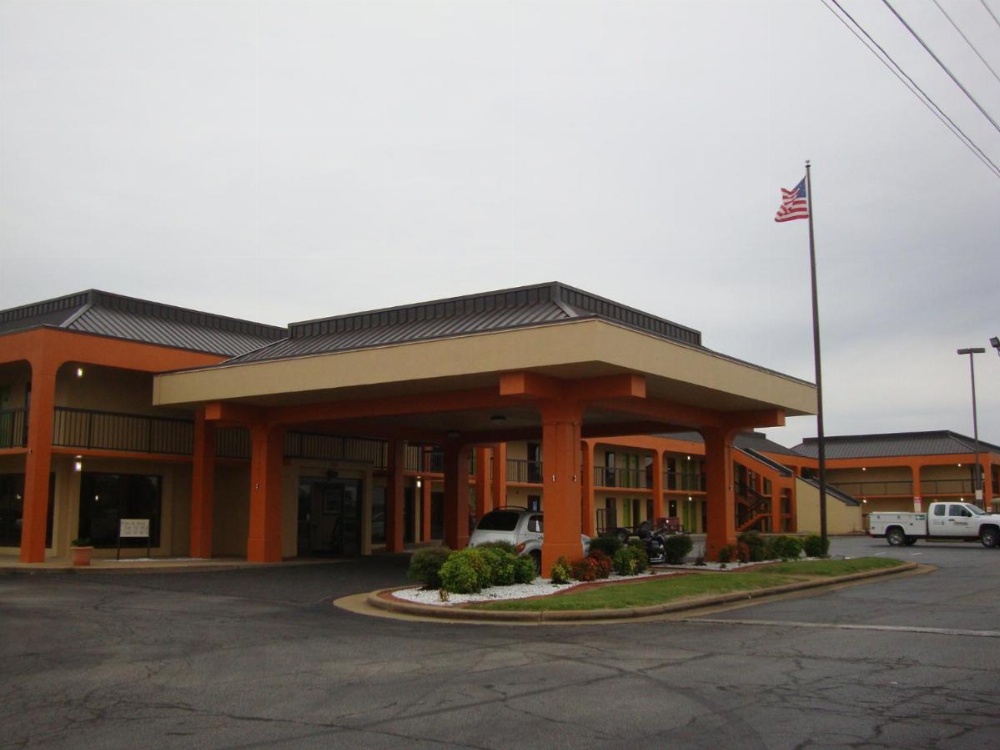 Econo Lodge Inn & Suites Jackson Image 22