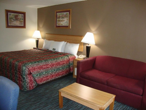 Econo Lodge Inn & Suites Jackson image 4